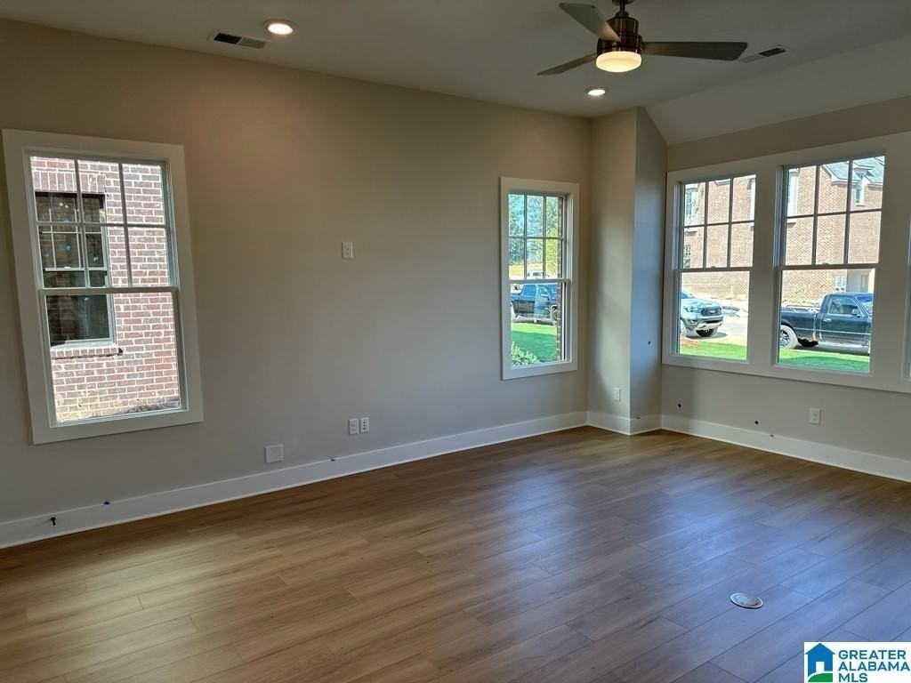 4882 Silas Ave - Photo 2 of 24