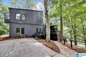 featured image of 2409 Cahaba River Est