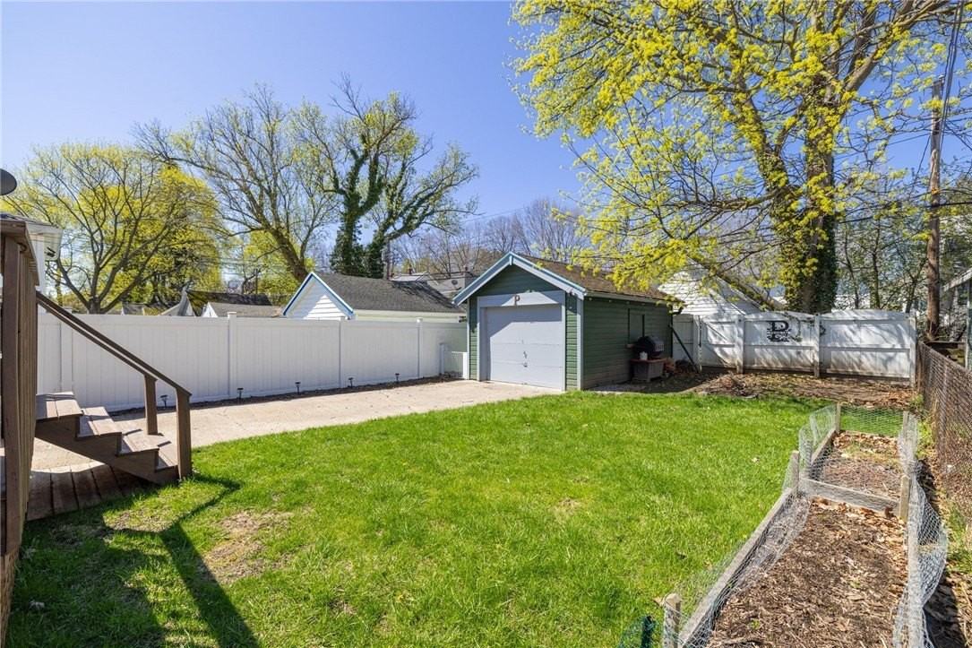 109 Bedford St - Photo 7 of 20