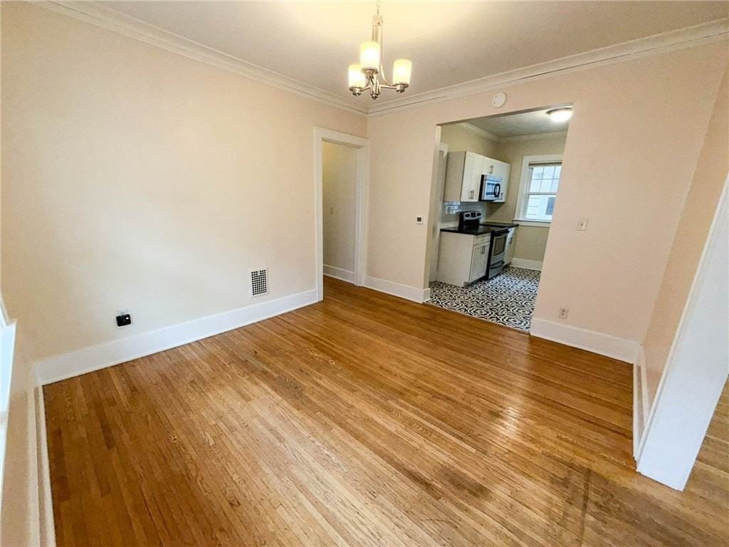 12 Boardman St - Photo 7 of 17