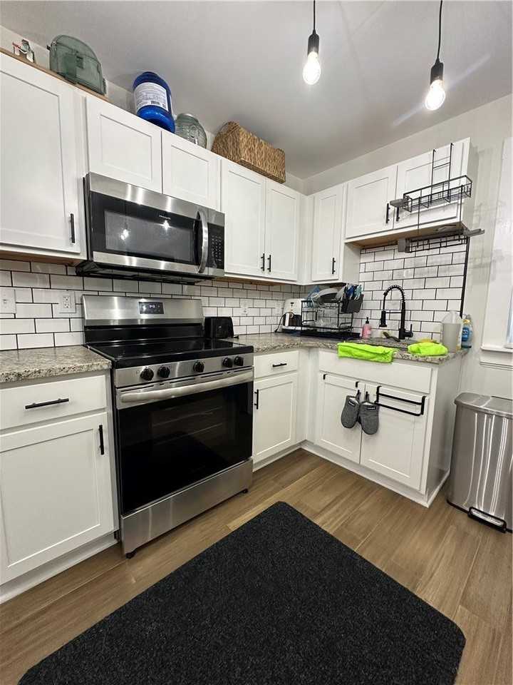 1890 Clifford Ave - Photo 7 of 13