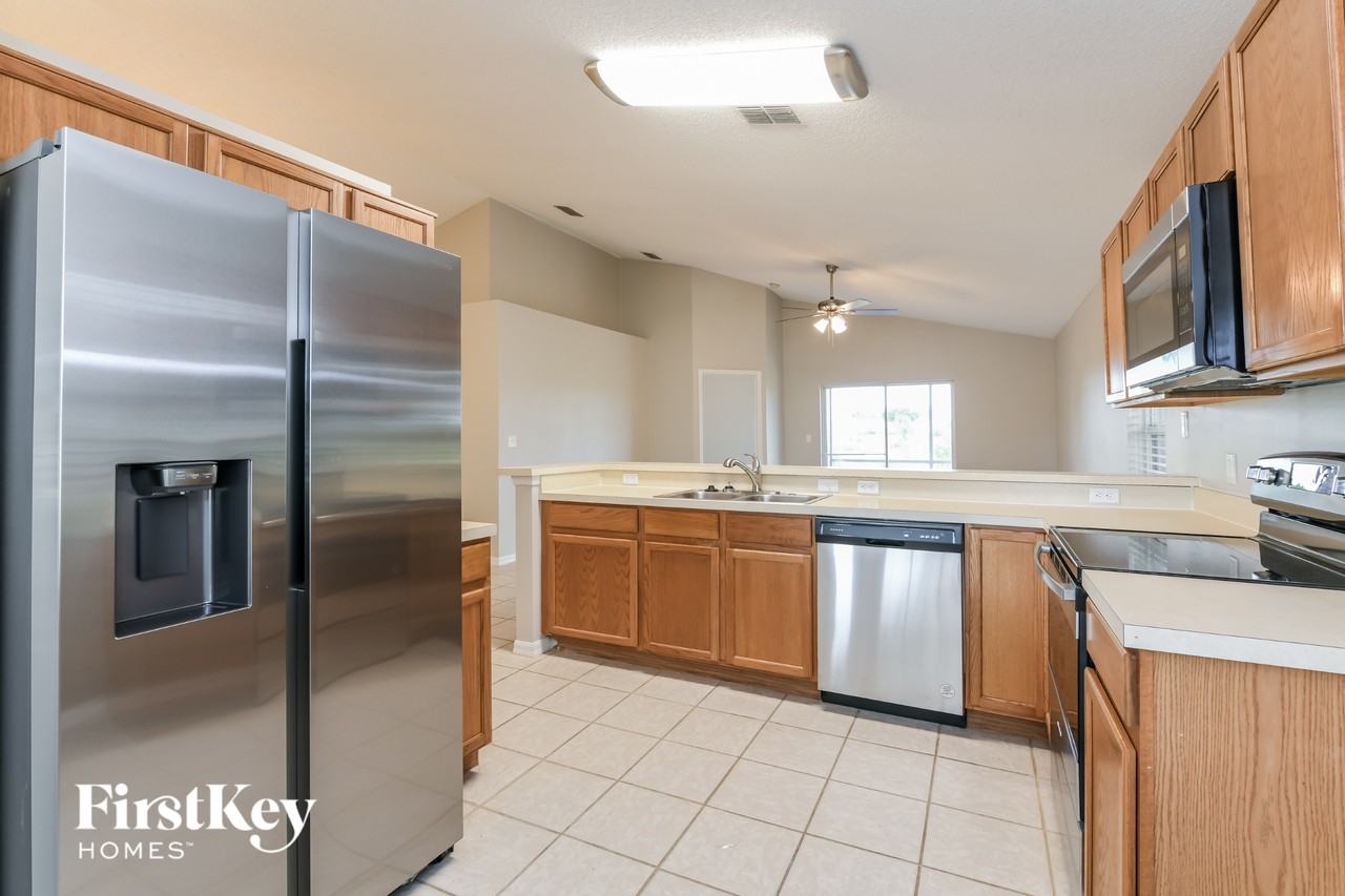 148 Heavenwood Ct - Photo 7 of 15