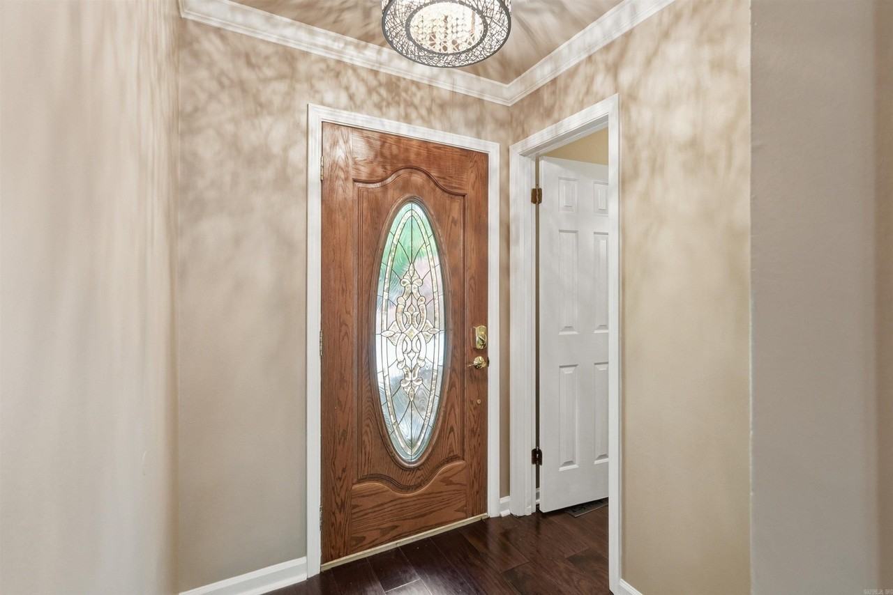 32 Kingsbridge Way - Photo 3 of 33