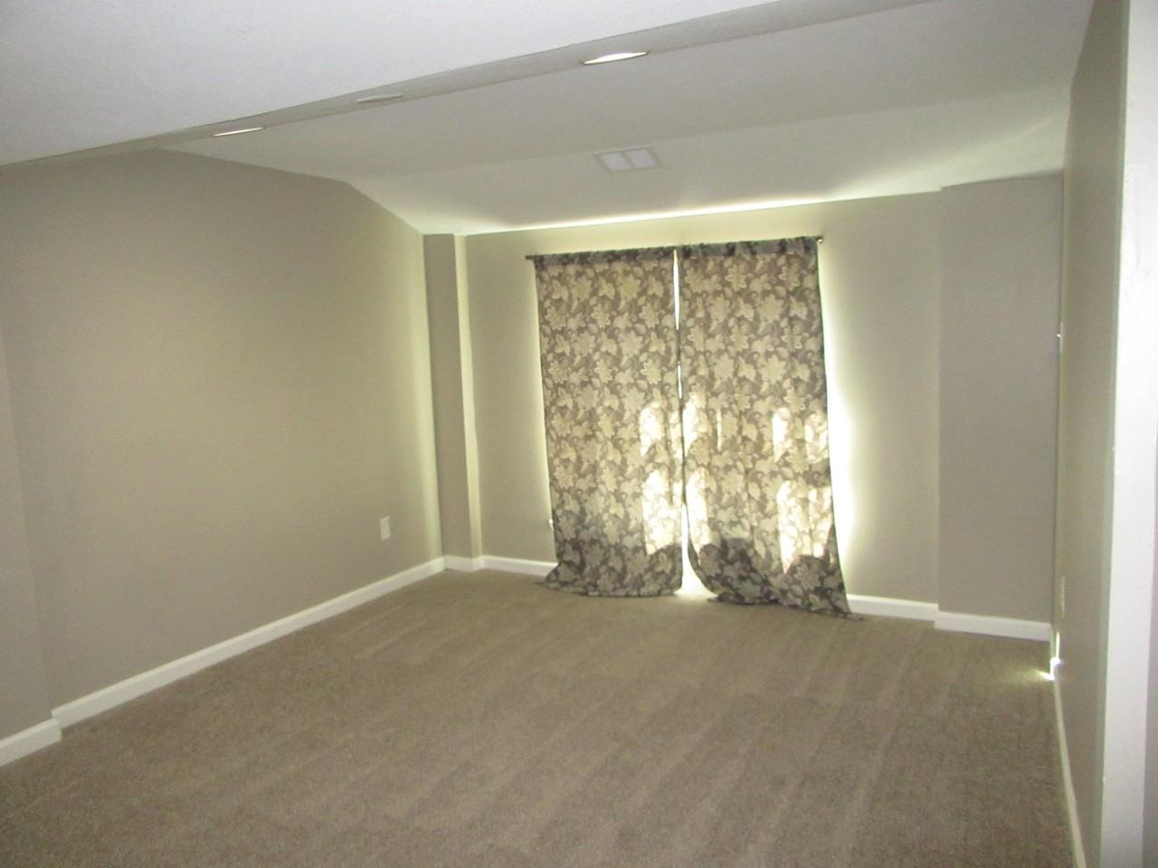 4074 W Freedom Cir - Photo 5 of 23