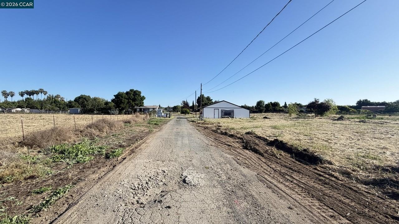 7770 Lone Tree Way - Photo 3 of 29