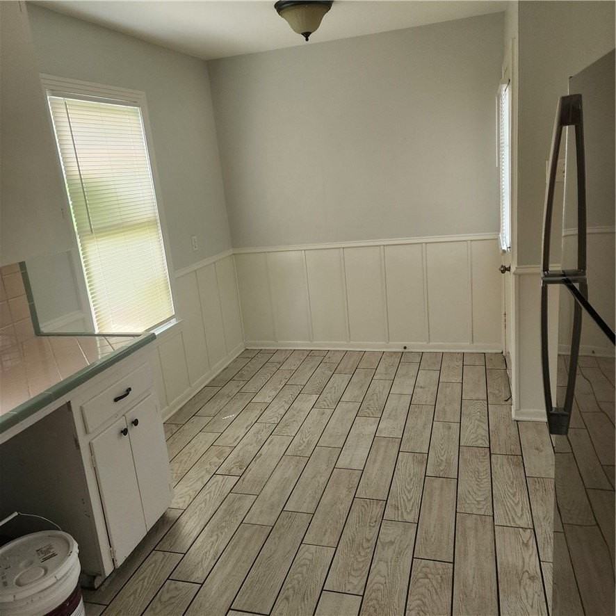 417 Whitehall Dr - Photo 3 of 6