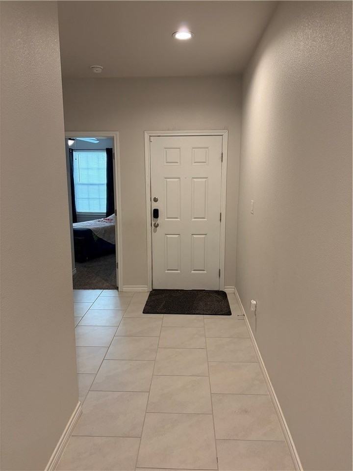 2301 Sky Crest Dr - Photo 2 of 19