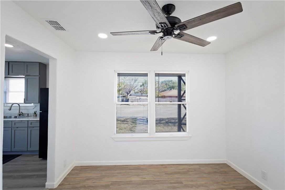 4505 Up River Rd - Photo 5 of 18