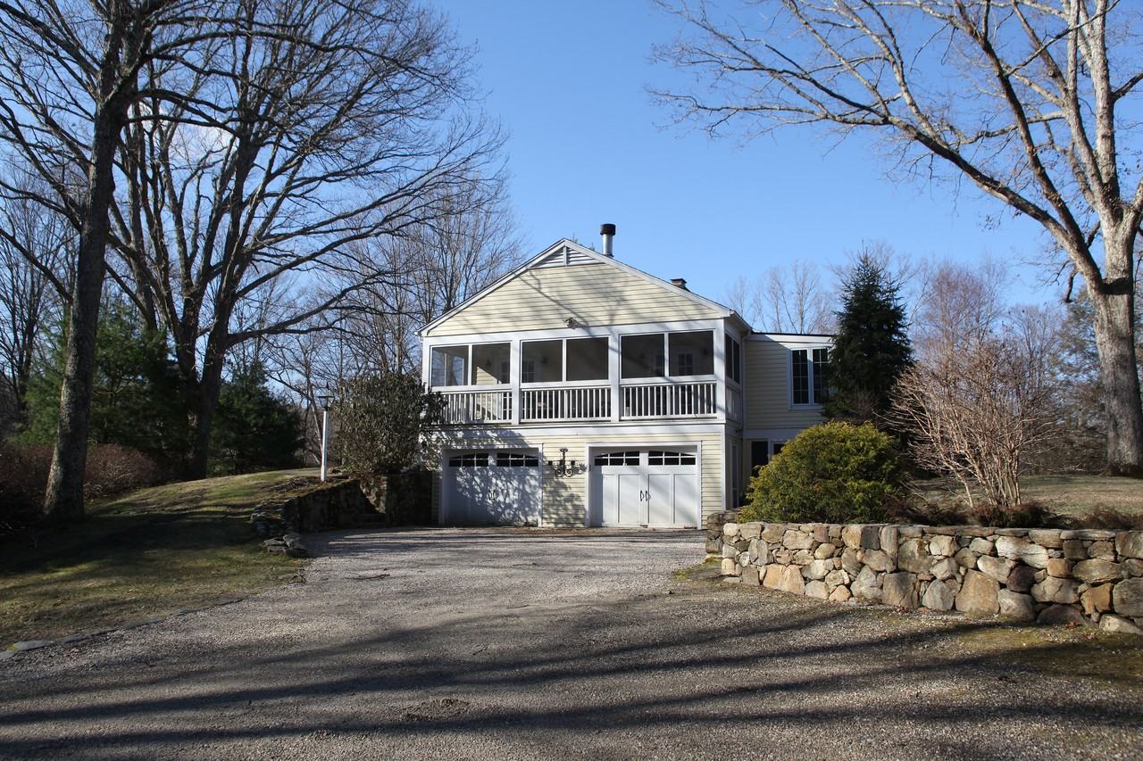 44 Spargo Rd - Photo 2 of 15