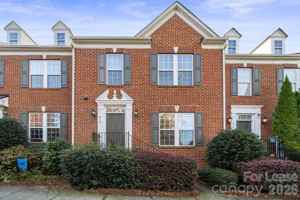 featured image of 413 Armour St