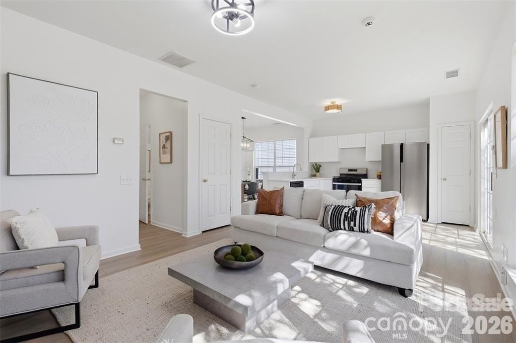 2443 Normancrest Ct - Photo 5 of 18