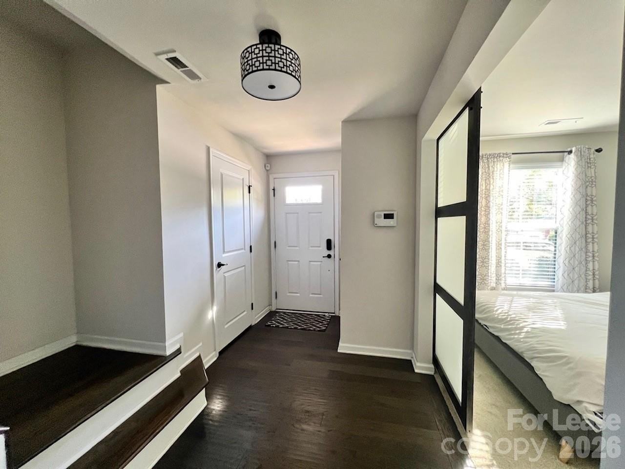 1510 Kee Ct - Photo 3 of 24