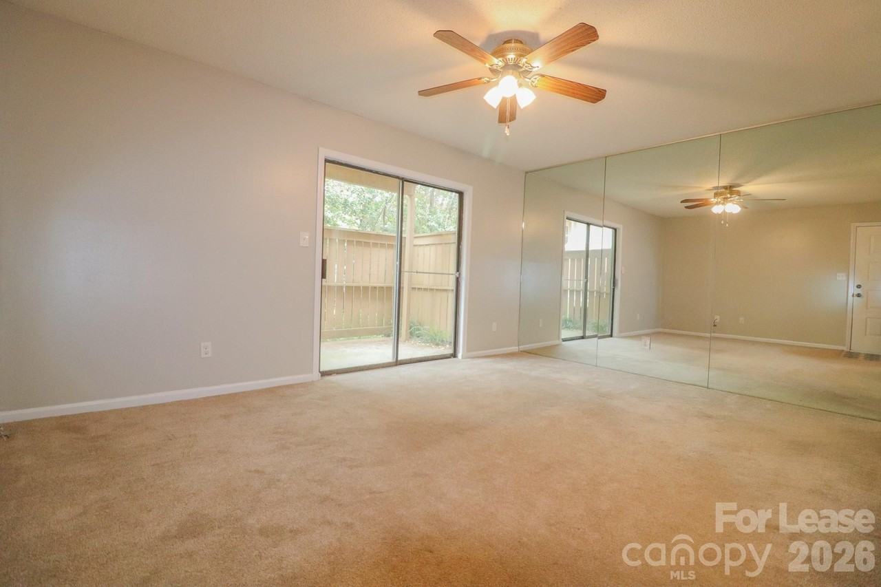 1645 Cedarview Ct - Photo 3 of 17