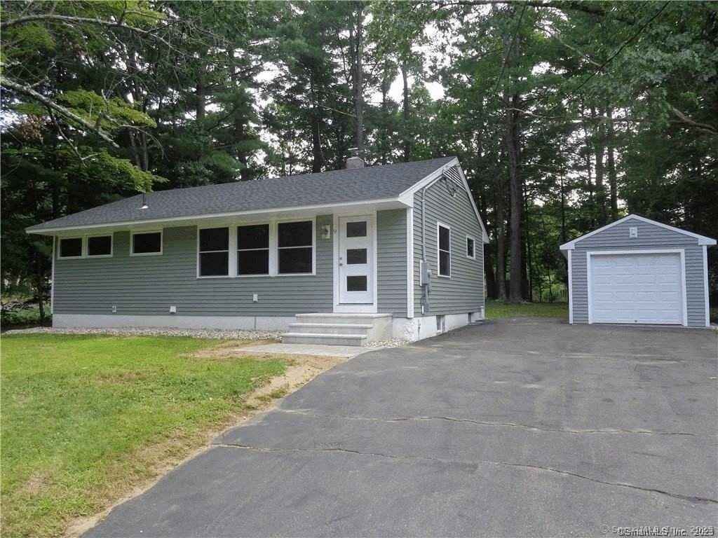 9 Silver Dr - Photo 2 of 18