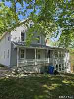 featured image of 22 Lakeview St #1