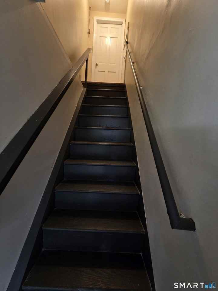 22 Lakeview St #2 - Photo 3 of 18