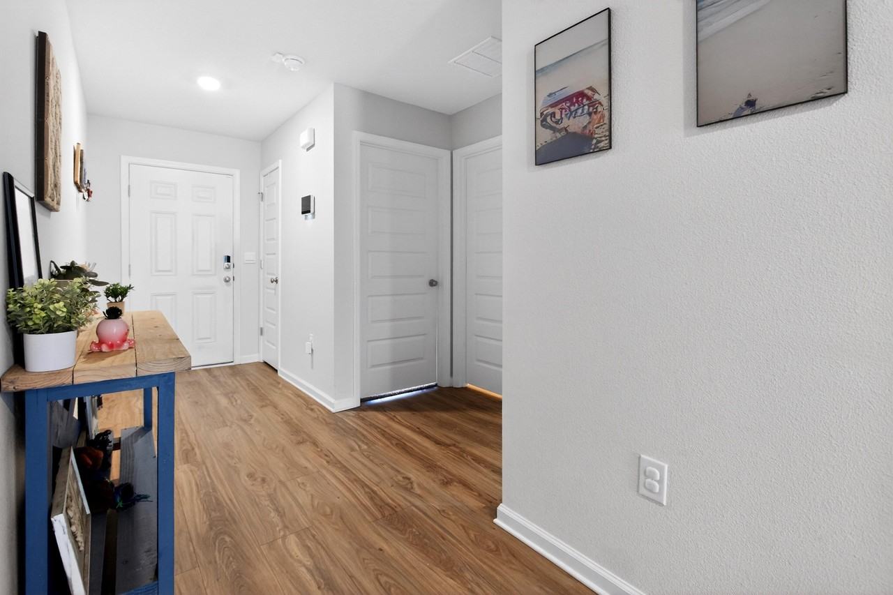 727 Quintana St - Photo 5 of 26