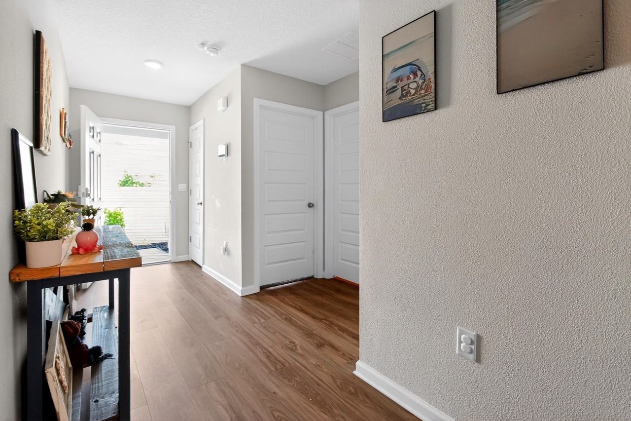 727 Quintana St - Photo 6 of 26