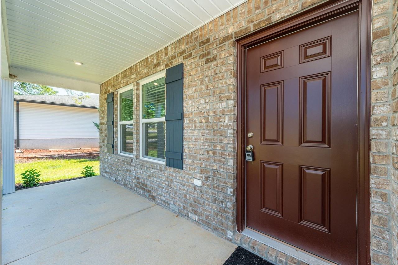 485 Hunters Ridge Rd - Photo 4 of 33