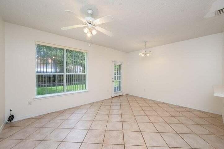 422 Bear Rd #A - Photo 7 of 33