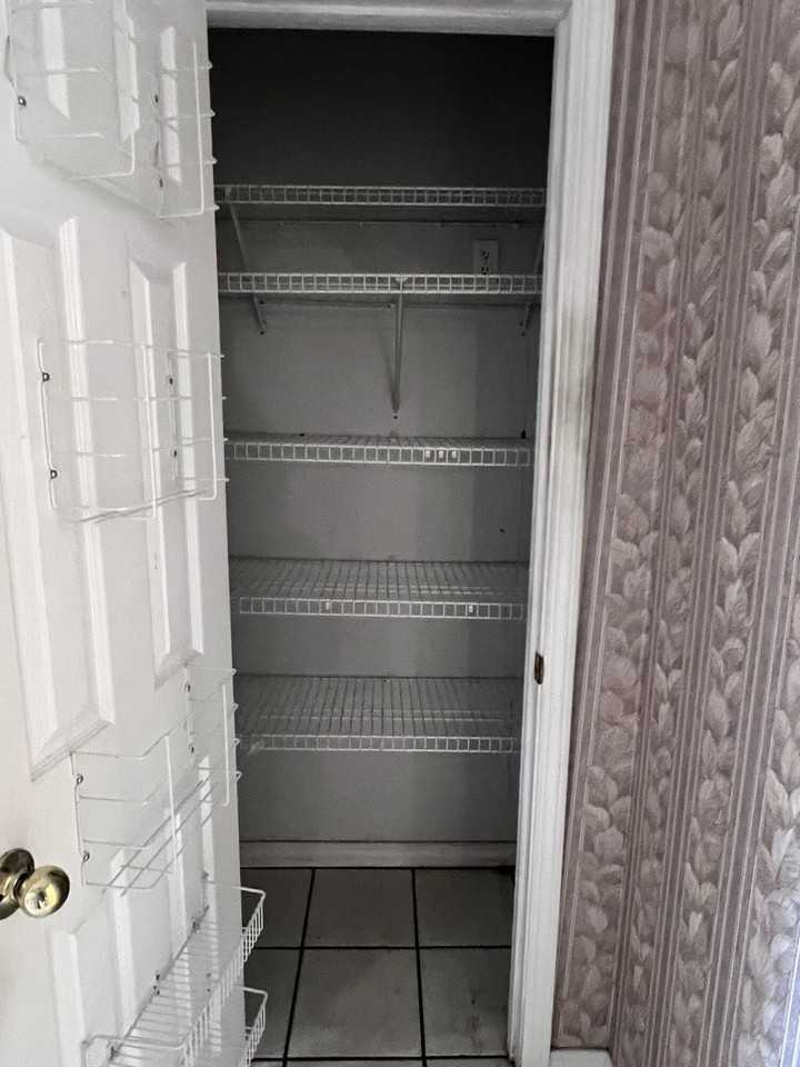 395 Lake Holley Cir - Photo 6 of 27