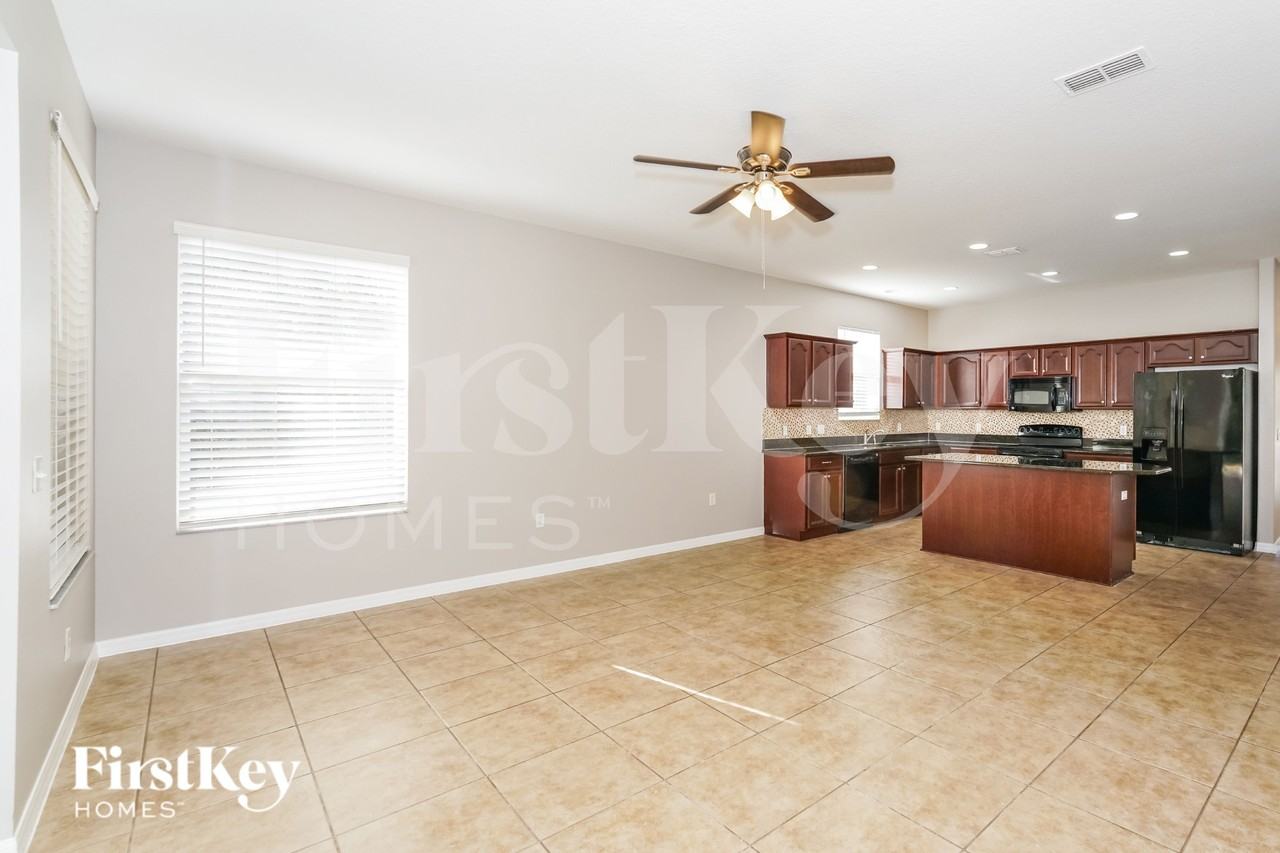 3329 Sorrel Ct - Photo 5 of 20