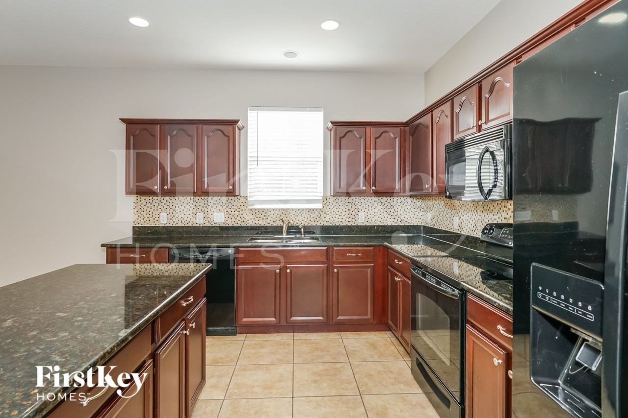 3329 Sorrel Ct - Photo 7 of 20