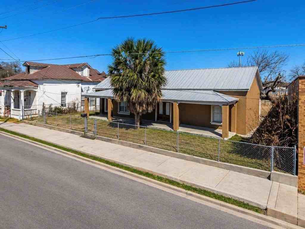 432 Washington St - Photo 2 of 31