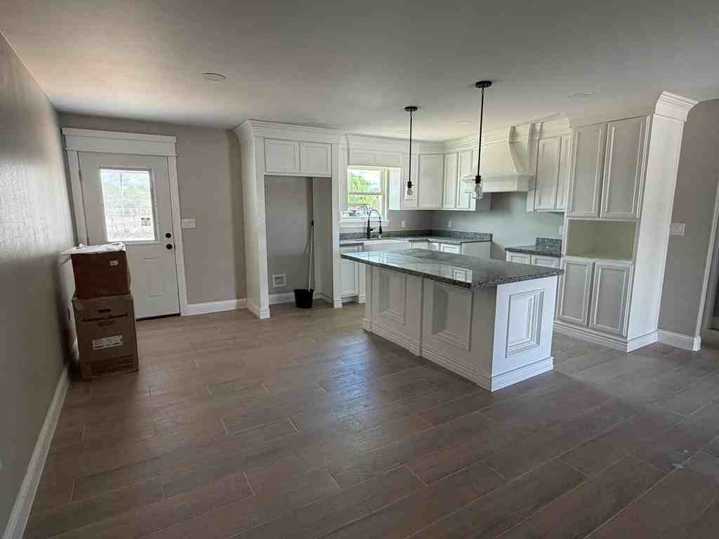 3204 Calle Teresa - Photo 2 of 16