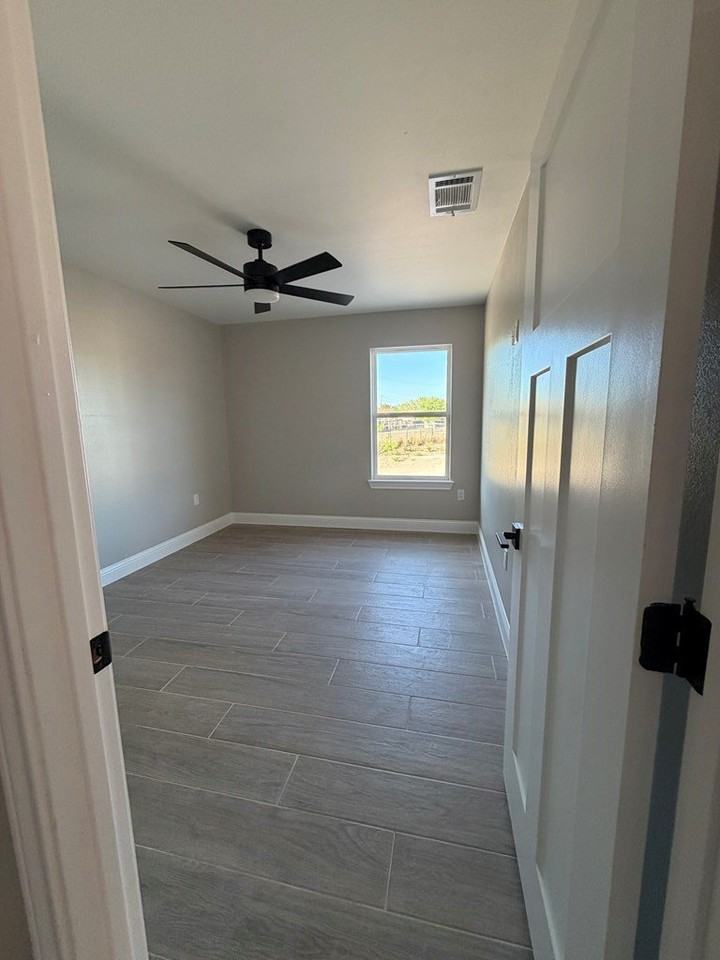 3204 Calle Teresa - Photo 7 of 16