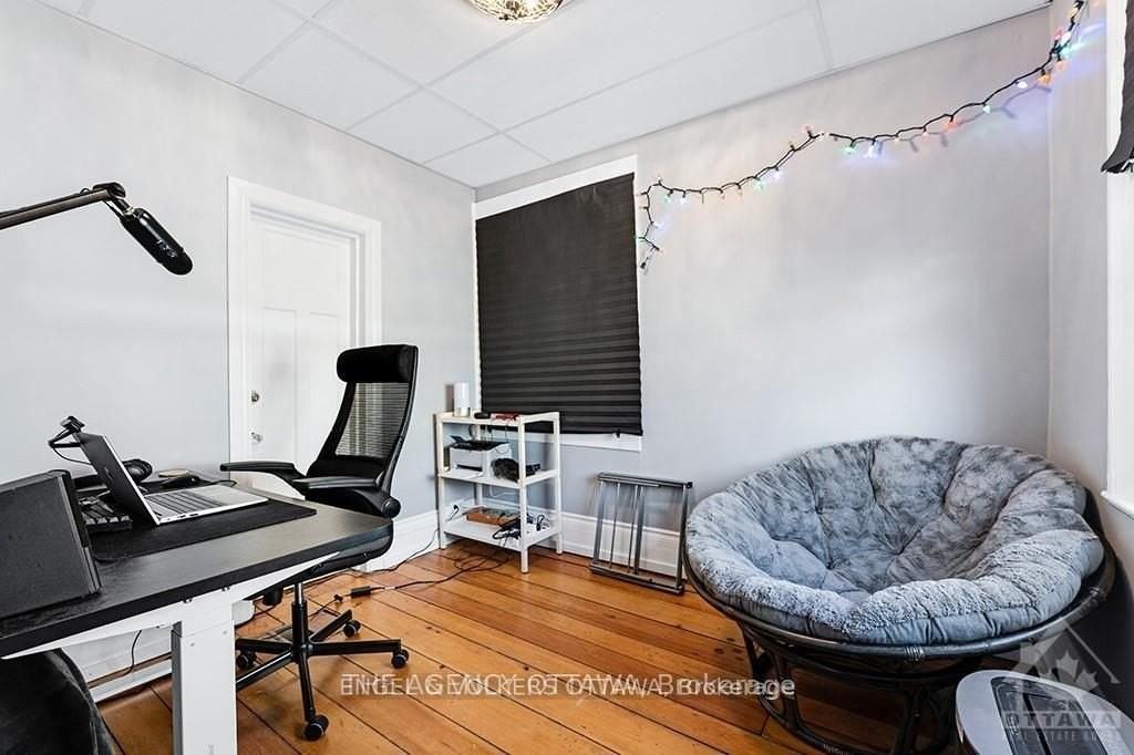 139 Reserve Street S B - Photo 2 of 16