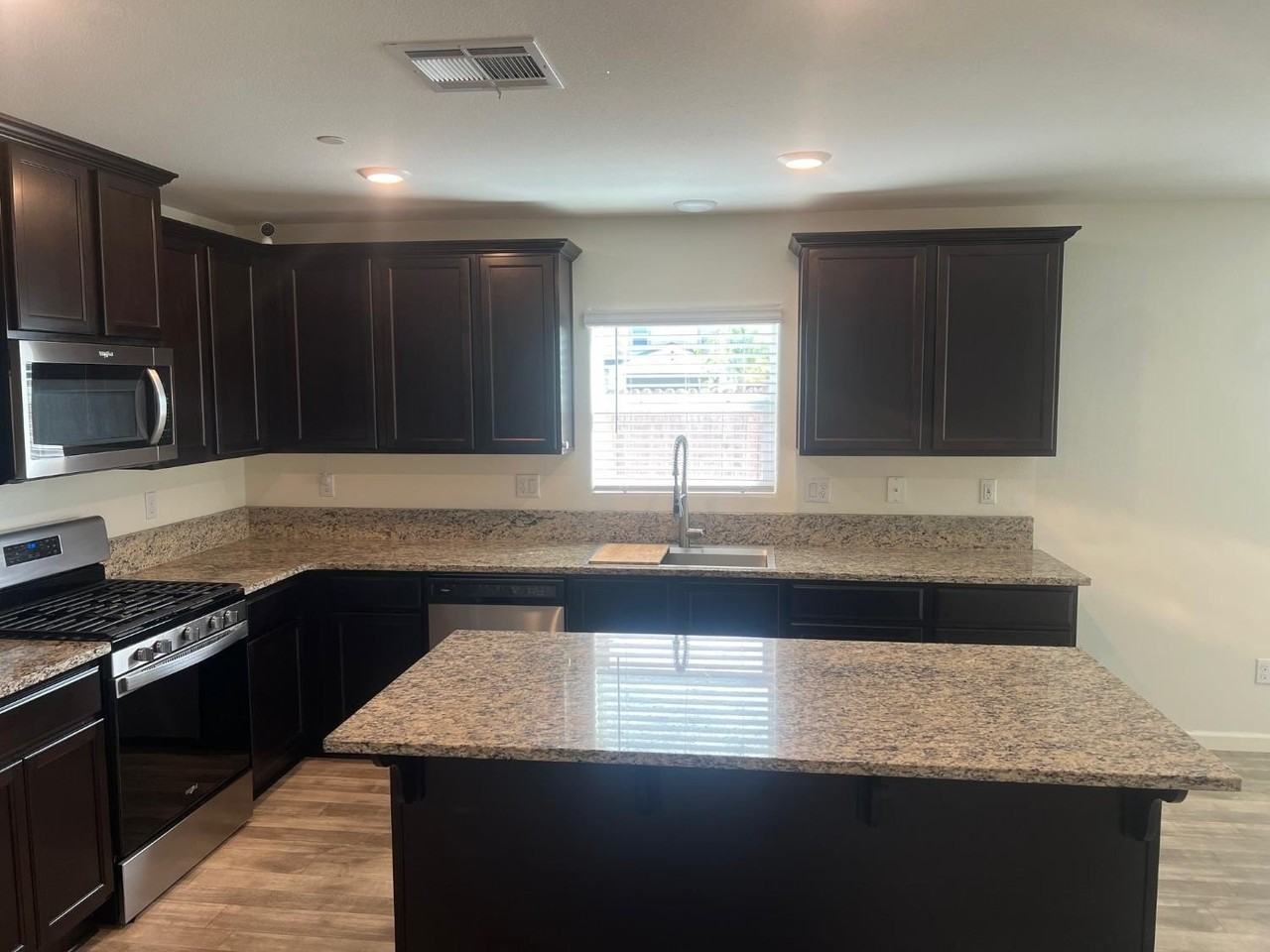 5545 W Saginaw Way - Photo 2 of 16