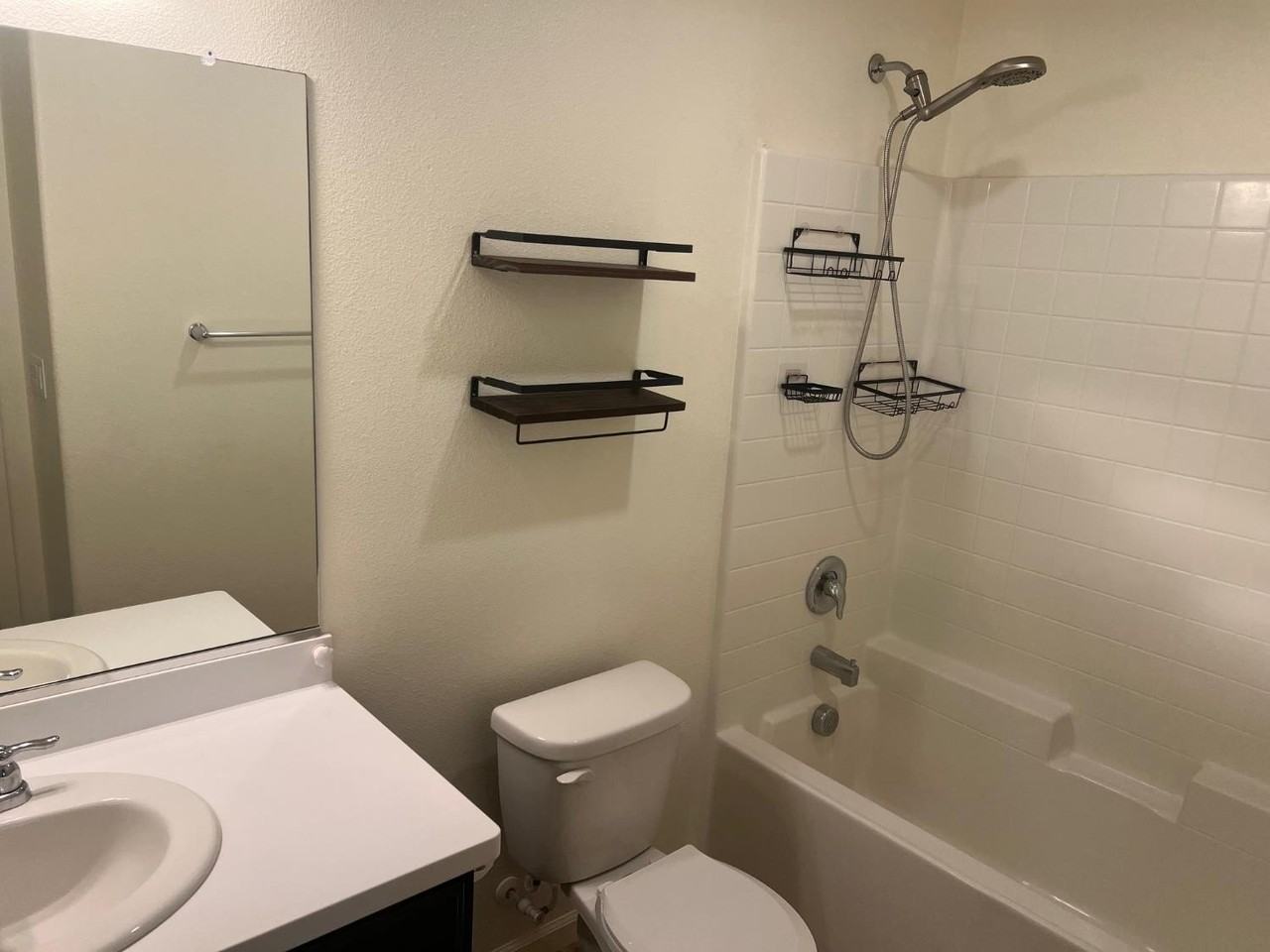5545 W Saginaw Way - Photo 7 of 16