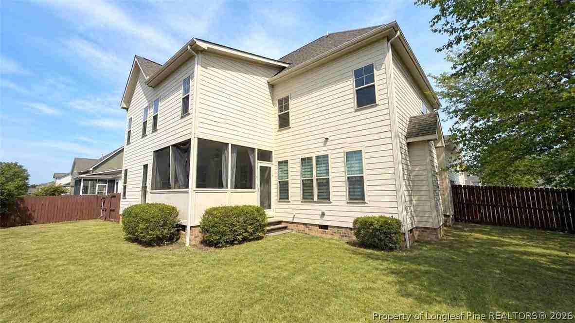 3032 Eagle Crest Ln - Photo 2 of 19