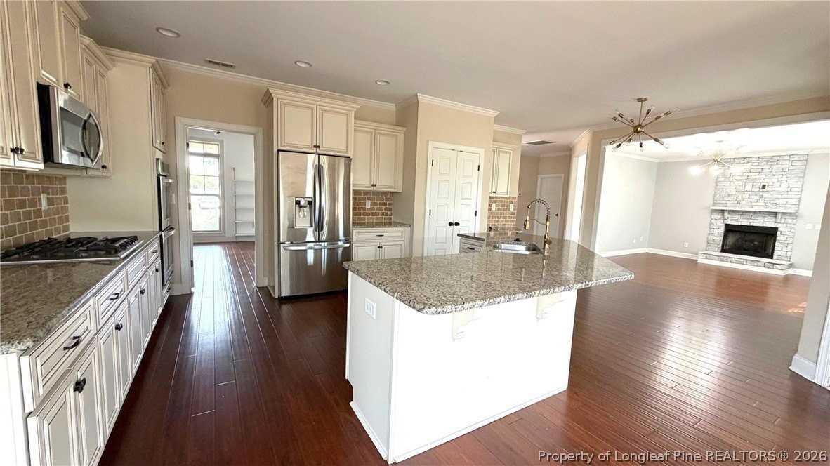 3032 Eagle Crest Ln - Photo 7 of 19