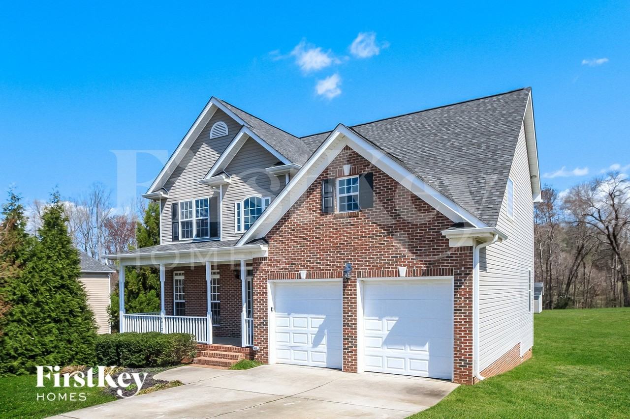 4012 Ballard Farm Rd - Photo 2 of 15