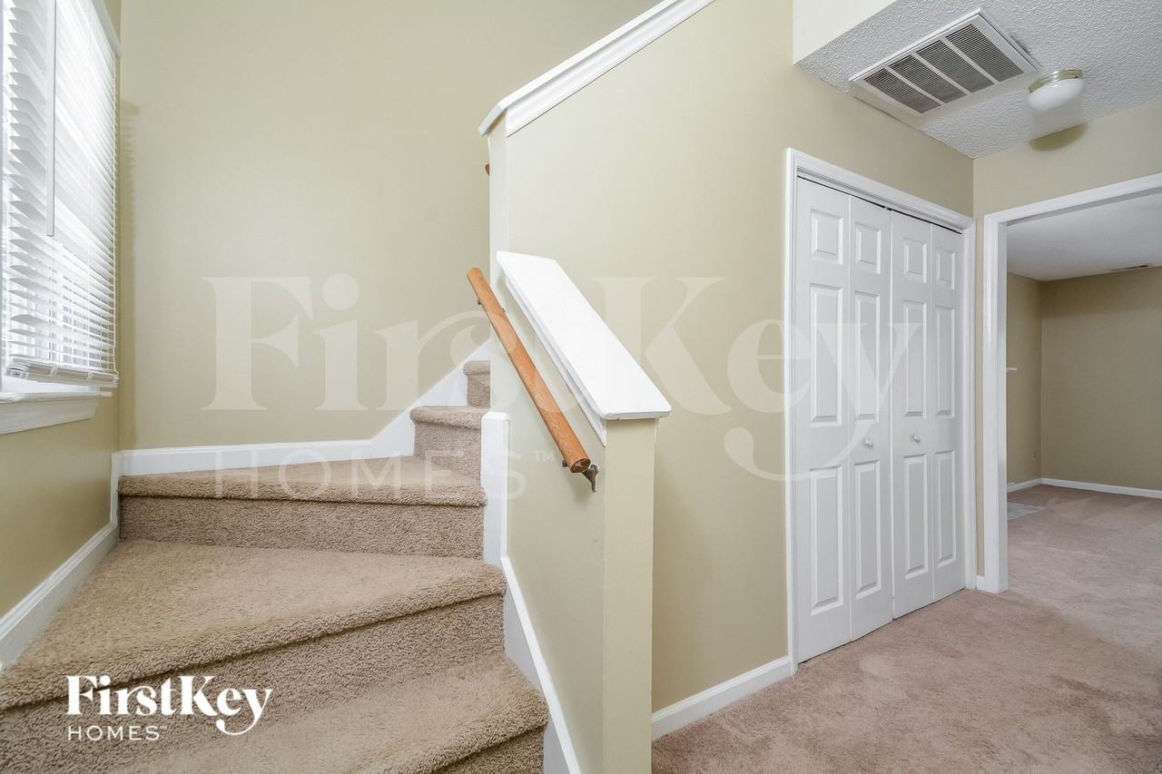 1446 Cimarron Pkwy #6 - Photo 3 of 15