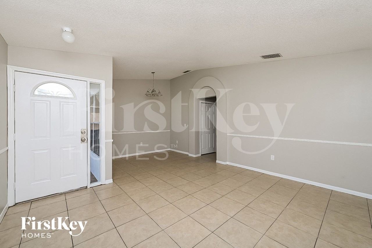 1523 Birchstone Ave - Photo 5 of 15