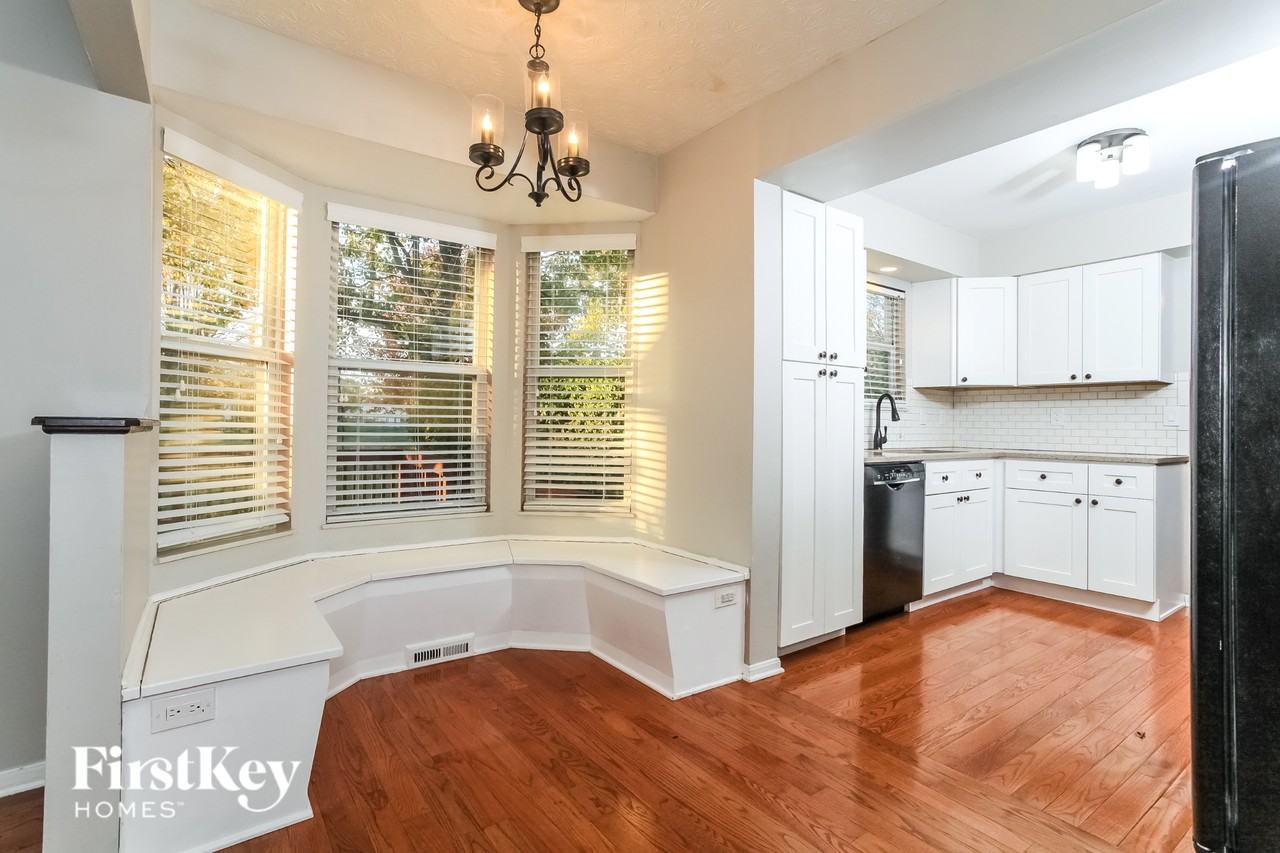 5458 Concord Crossing Dr - Photo 5 of 15