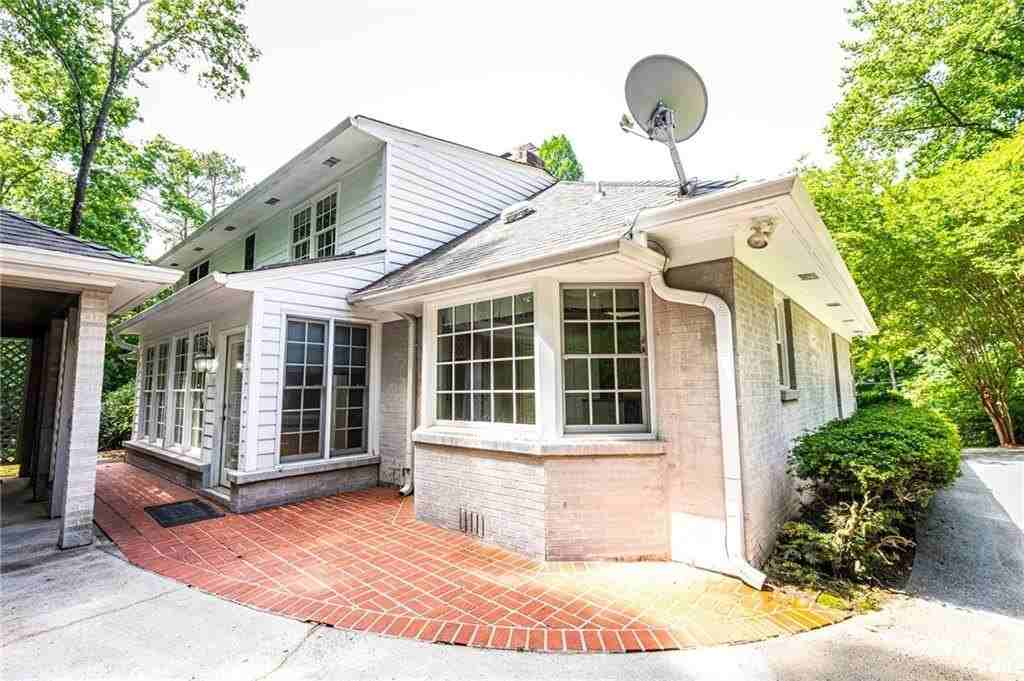 4765 Paran Vly Nw - Photo 4 of 50
