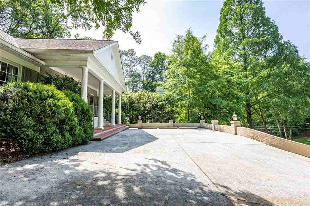 4765 Paran Vly Nw - Photo 6 of 50