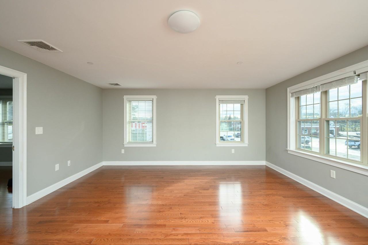 278 Washington St #3 - Photo 6 of 9