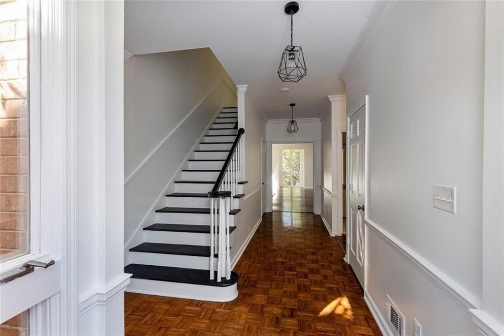 49 Willow Gln - Photo 3 of 37