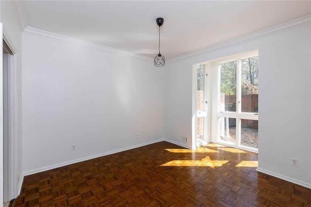 49 Willow Gln - Photo 4 of 37