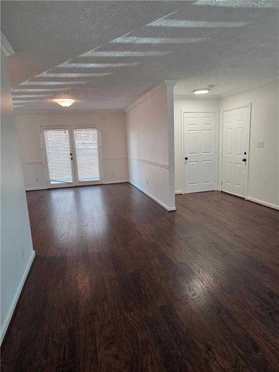 125 Sterling Ct - Photo 3 of 21