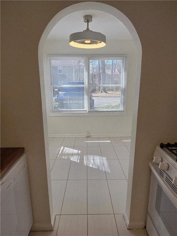 125 Sterling Ct - Photo 5 of 21
