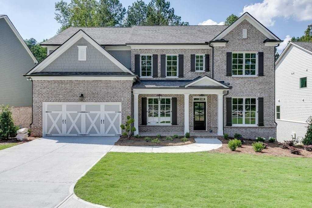 5580 Suwanee Dam Rd - Photo 2 of 35