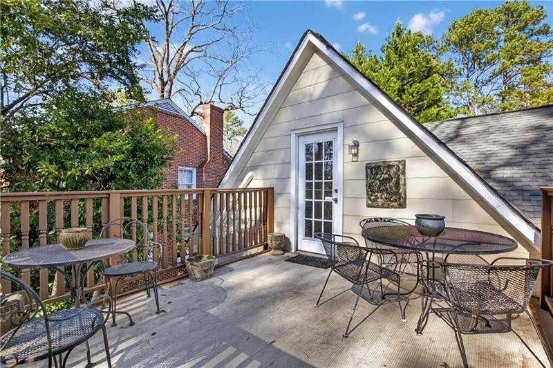 613 Pelham Rd Ne