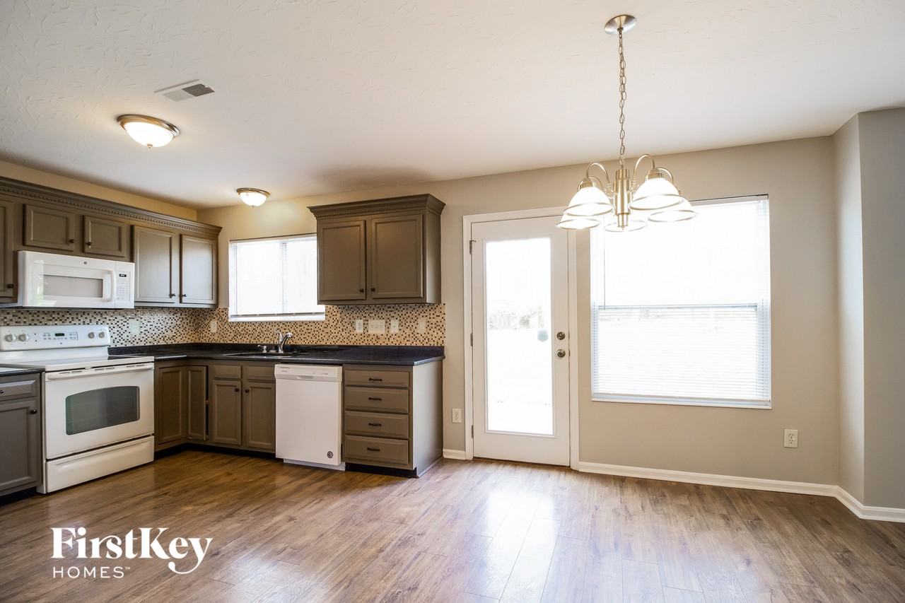 17 Shady Creek Ln - Photo 6 of 15