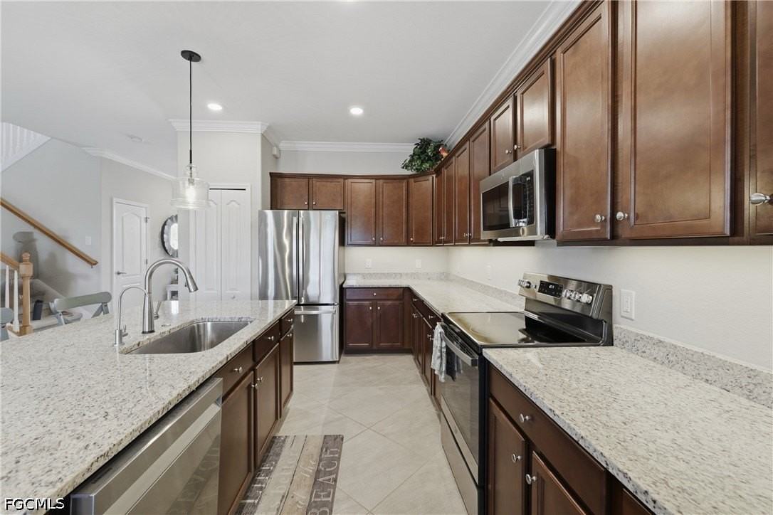 11924 Arbor Trace Dr - Photo 5 of 50